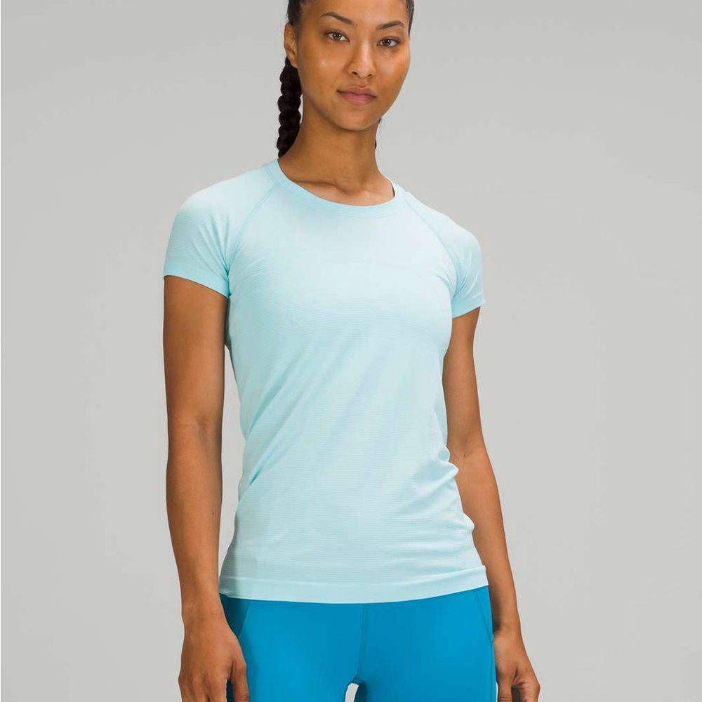Lululemon Icing Blue Swiftly Tech Short Sleeve Tee